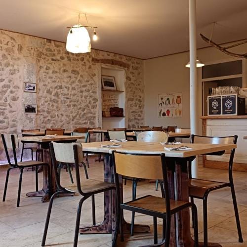 Auberge de Lagrand Hotel in Provence-Alpes-Côte d'Azur