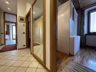 Trilocale centrale, Pinzolo Hotel in Pinzolo