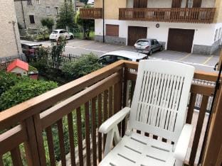 Trilocale centrale, Pinzolo Hotel in Pinzolo