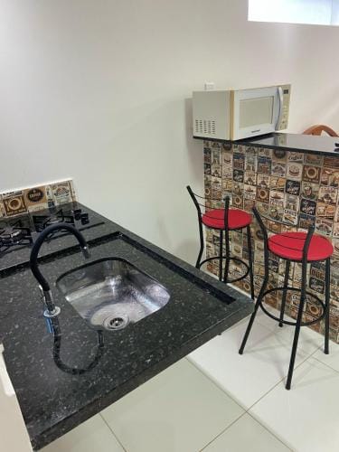 Studio no Condominio dos Passaros em Cabo Frio e Belas Praias Hotel in Cabo Frio