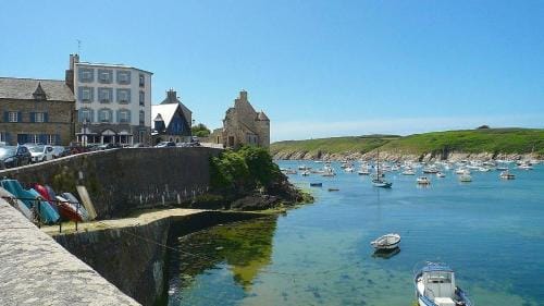 Chambre d'hotes proche mer avec acces piscine Hotel in Finistere