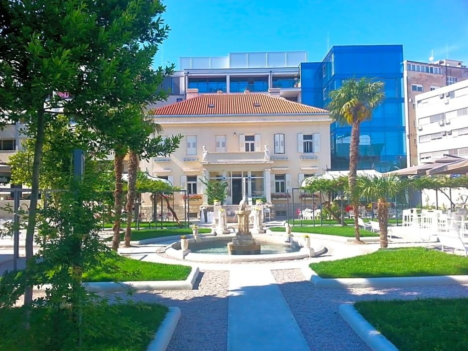 Apartments Ivo Hotel in Split
