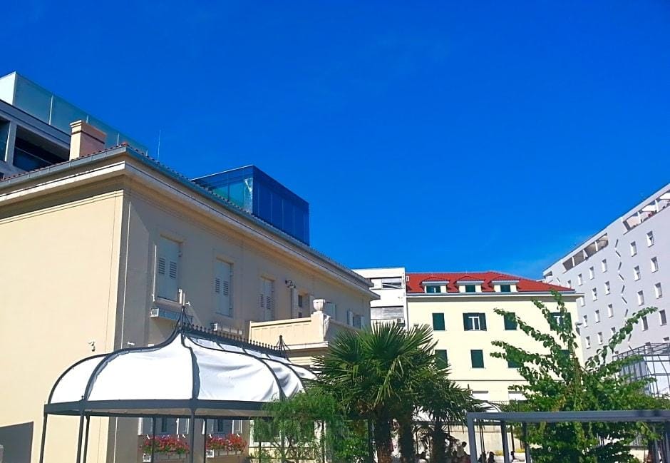 Apartments Ivo Hotel in Split