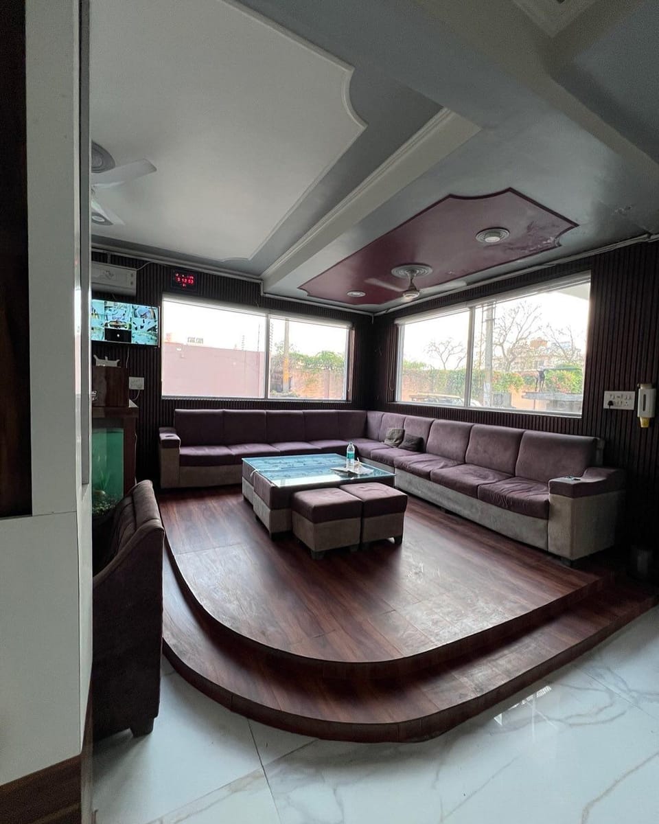 Satyam Dham Inn in Uttar Pradesh