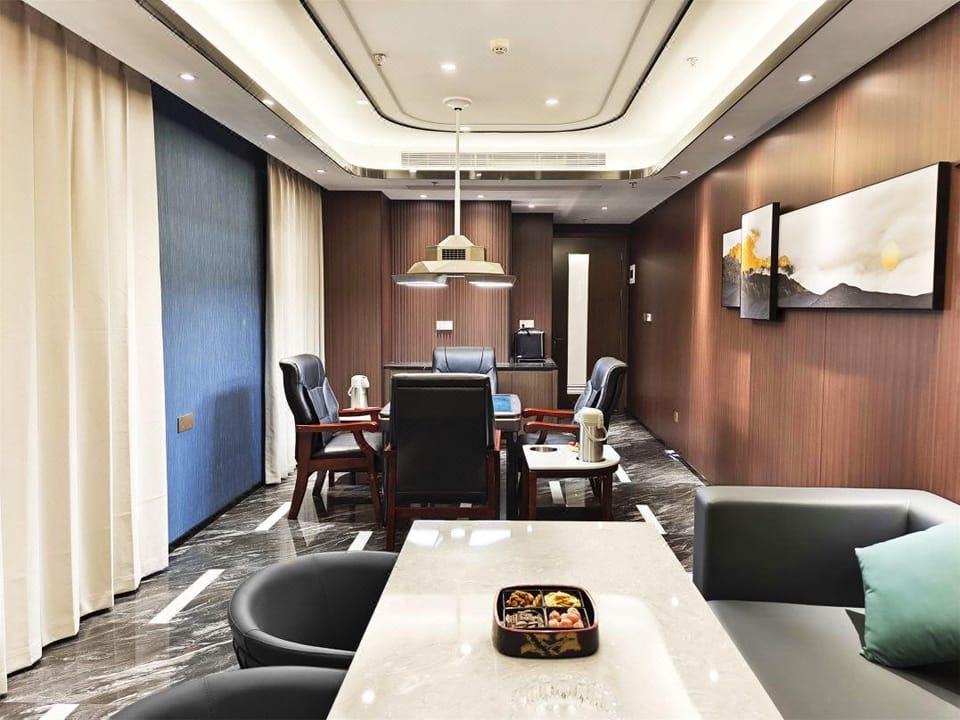 Vans Hotel (East Railway Station Airport Road Branch) Hotel in Hangzhou