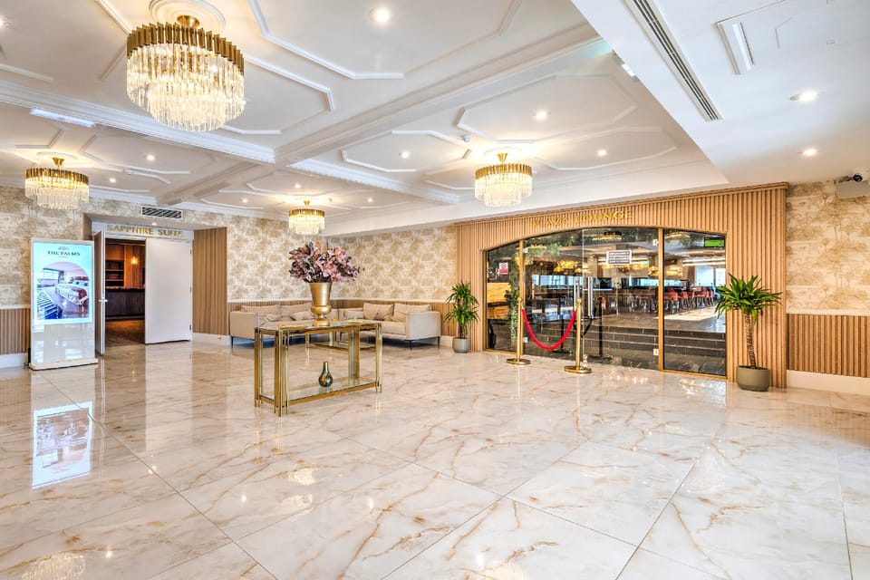 Dancenter Lux Resort London City M25 Hotel in Romford