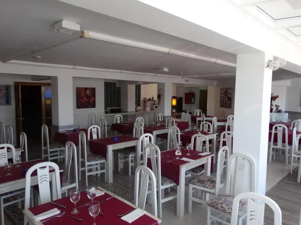 Hotel Los Juncos Hotel in Cantabria
