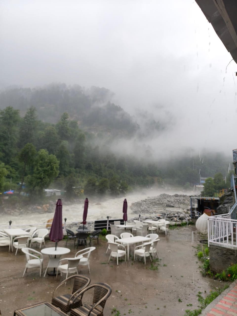 New Rock Cottage Hotel in Himachal Pradesh