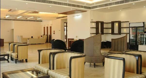 Solitaire Inn Hotel in Uttarakhand