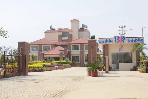 Solitaire Inn Hotel in Uttarakhand