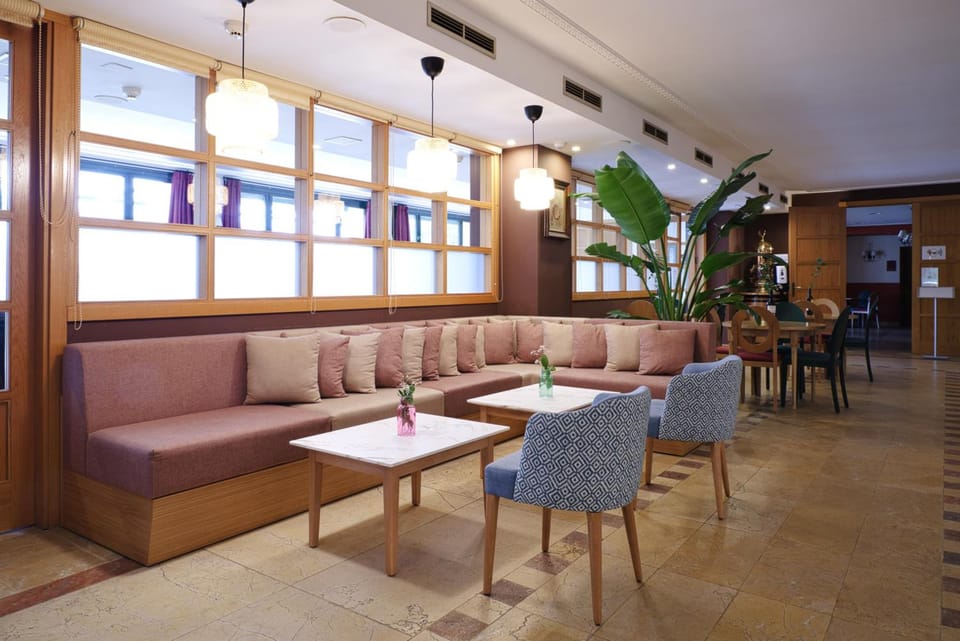 Bar/lounge