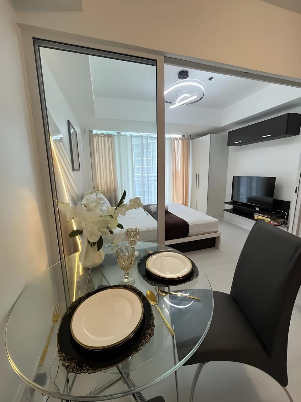 Azure Residences by Van Florendo Apartment hotel in Paranaque