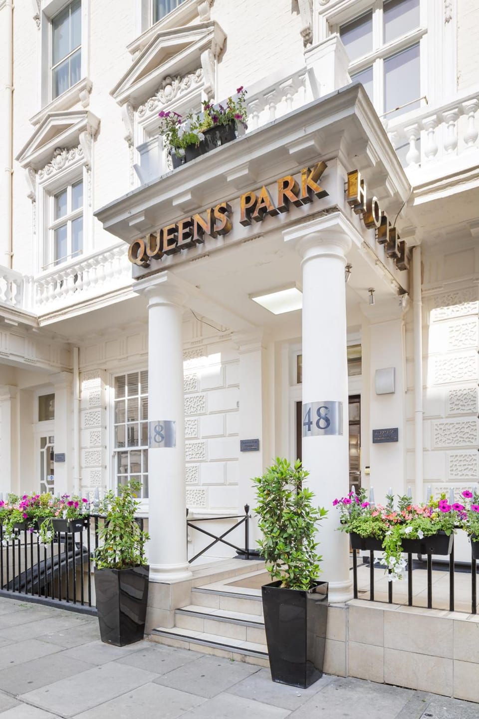 Queens Park Premier London Hyde Park Hotel in City of Westminster