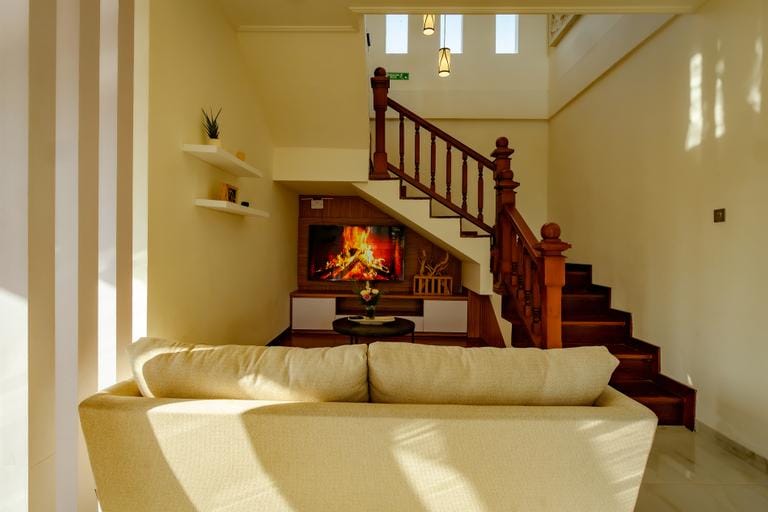 Serene 4BR Villa with Pool & Lush Garden, Near Ubud - Vil'Latu Hotel in Abiansemal
