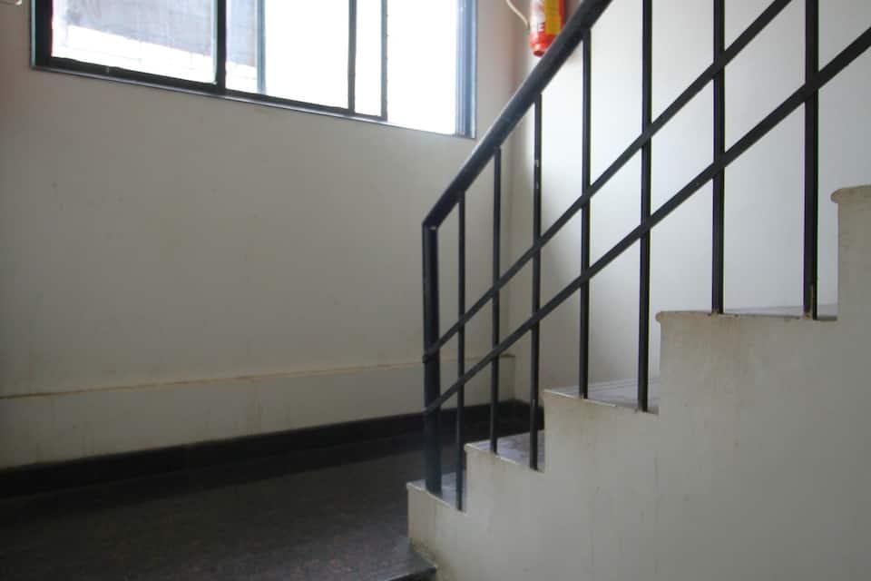 Hotel Highland Residency Hotel in Thane