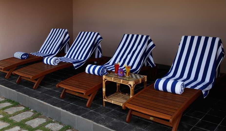 The Wave Lakeview Resort & Spa Hotel in Kerala