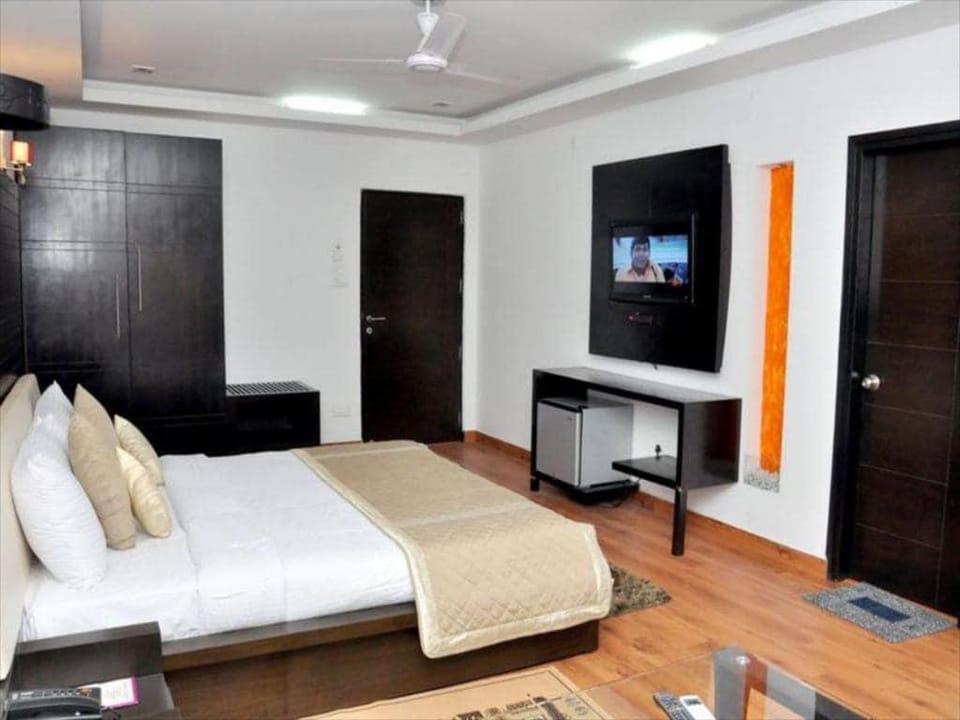 Hotel Sai Shatabdi Hotel in Maharashtra