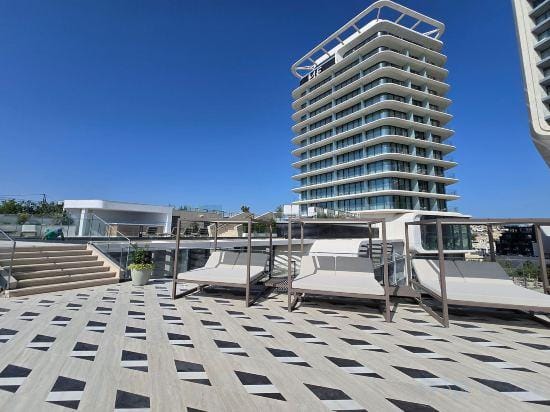 Mercury Suites Hotel in Saint Julians