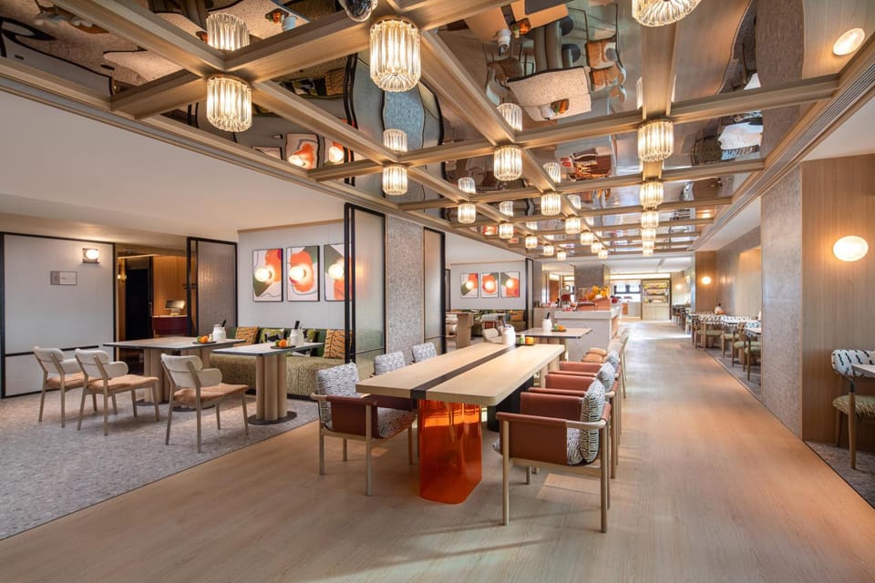 Atwell Suites Shanghai Wuning Hotel in Shanghai