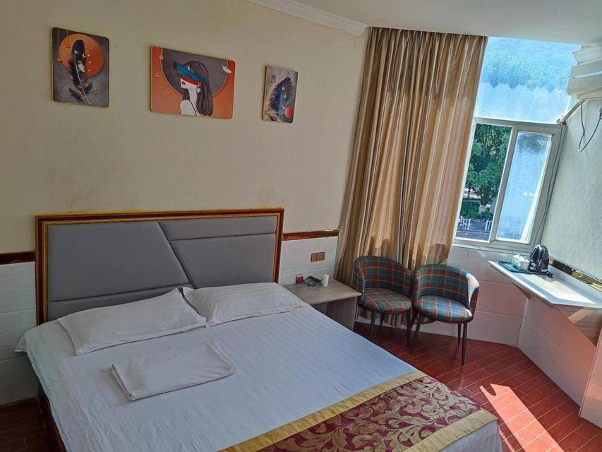 Chongqing Huting Hotel Hotel in Hubei