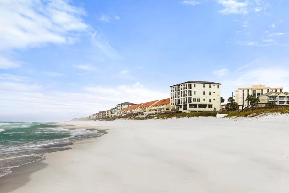 Club Wyndham Beach Street Cottages Hotel in Destin