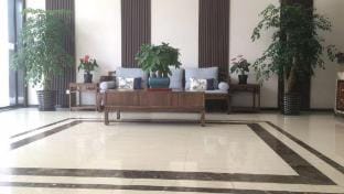 Yunbai Yun Hotel (Shanghai Lushan Happy Valley Branch) Hotel in Shanghai