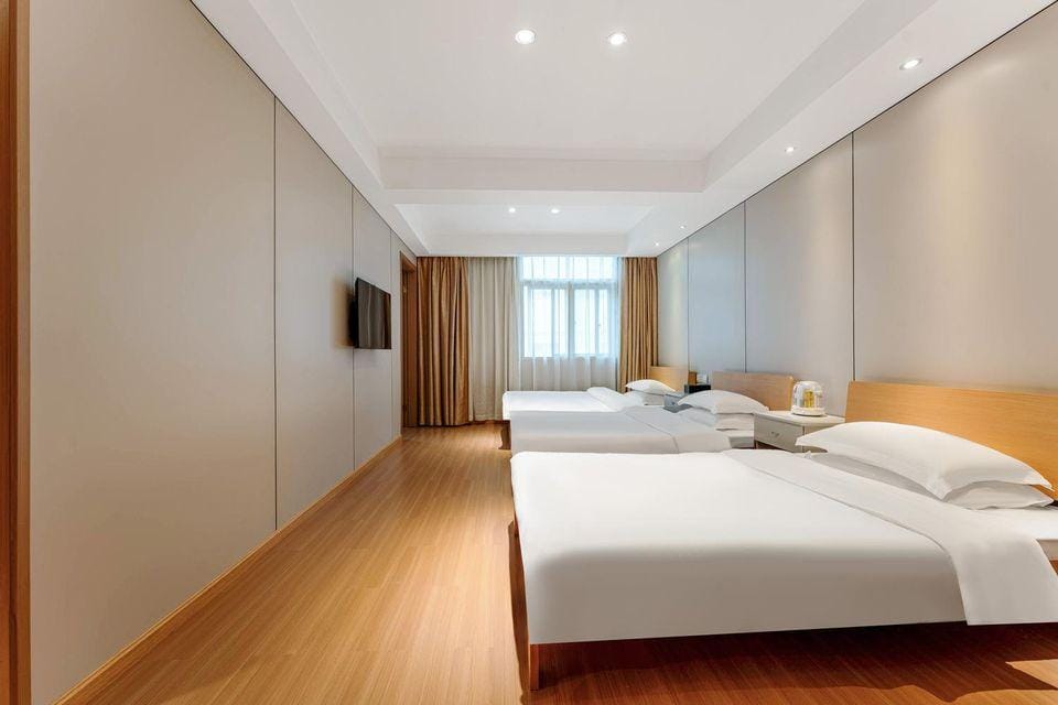 Qingteng Yisu Hotel (Jiangbei Wanda Zhongti City) Hotel in Zhejiang