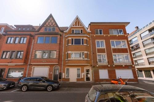 Huswell - Modern family flat steps from the sea Hotel in Knokke-Heist