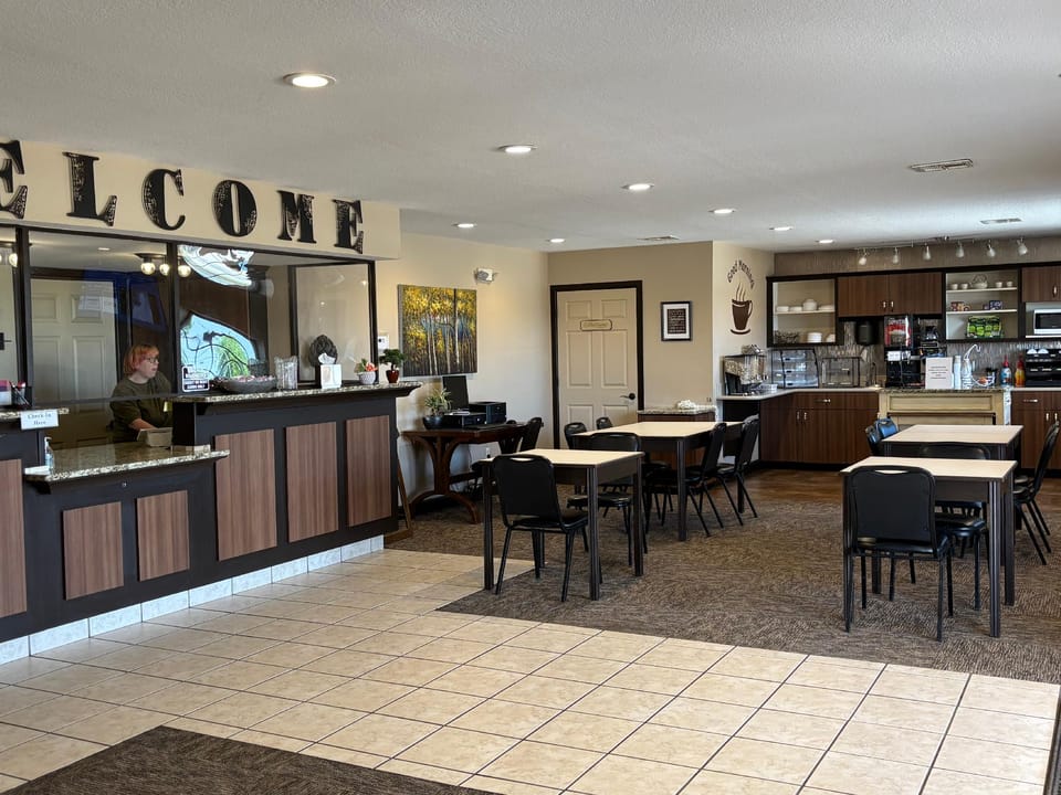 Twin Lakes Inn and RV Bed and Breakfast in Ozark Mountains