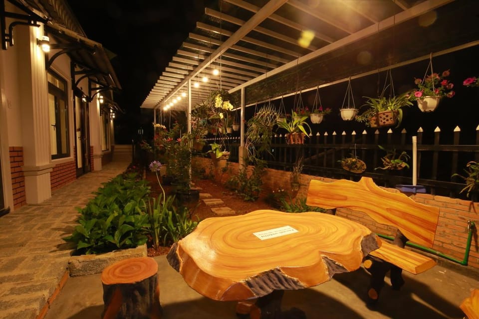Sen Da Villa - Succulent Villa Hotel in Dalat