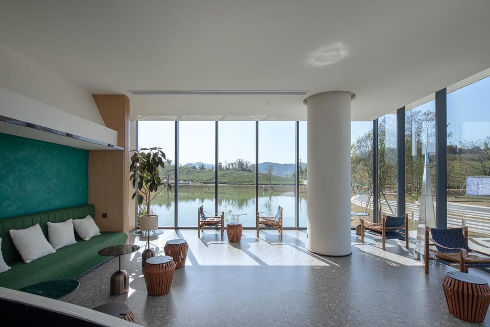 Xinchi Sakura Valley Resort Hotel in Zhejiang