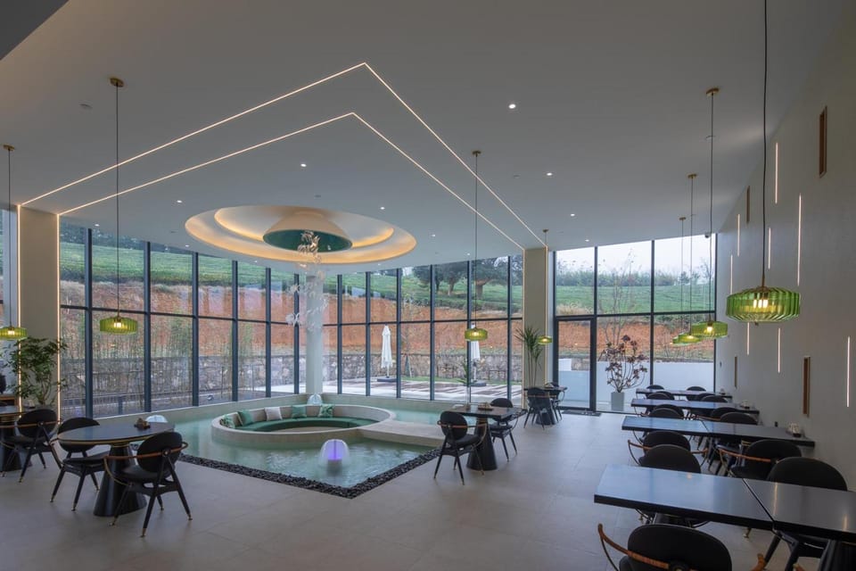 Xinchi Sakura Valley Resort Hotel in Zhejiang