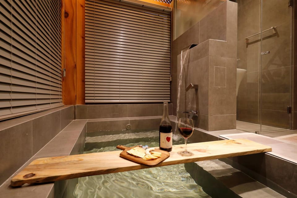 Hanok Stay Mokhyang Resort in South Korea