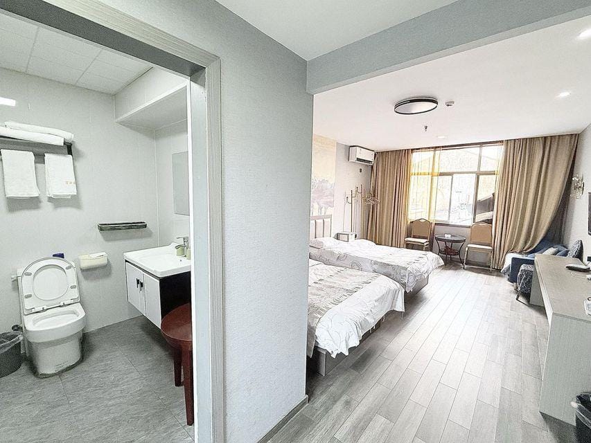 flhjd Hotel in Suzhou