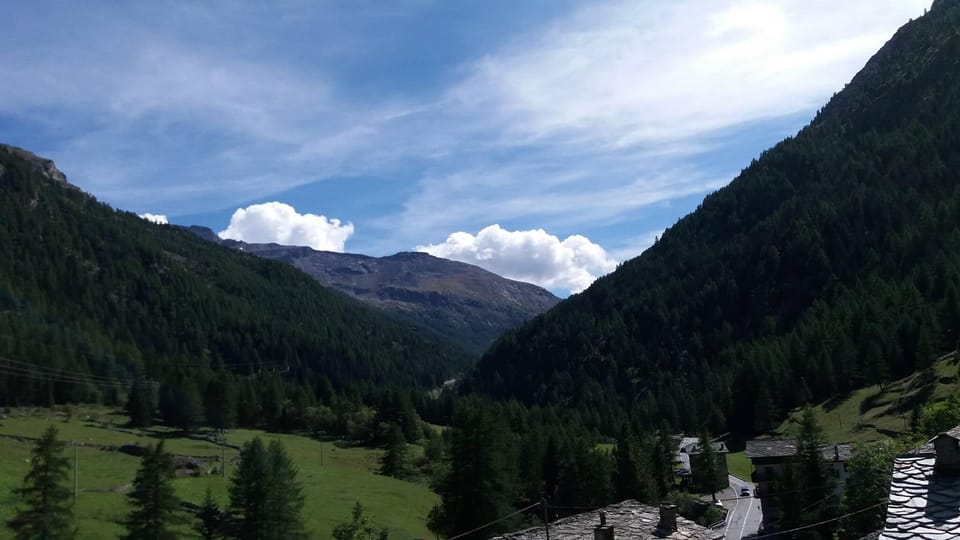 La Baita di Savara - nature and silence Lodge in Aosta Valley, Italy