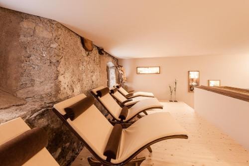 Romantik Hotel Jagdhof Hotel in Kaltern an der Weinstraße