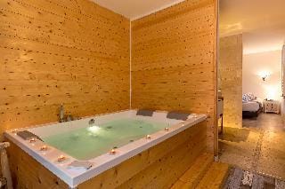 INTER-HOTEL CLAIR HOTEL Hotel in Provence-Alpes-Côte d'Azur