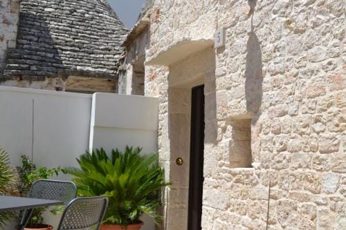 Trullo De Amicis n 5 Hotel in Province of Taranto