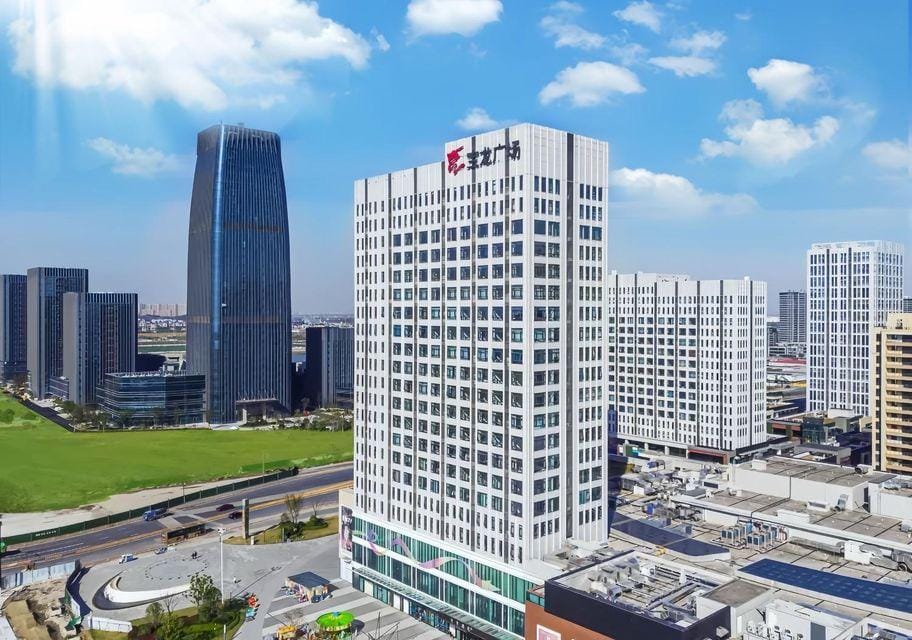 Qianshan Light Luxury Apartment (Dajiangdong Baolong Plaza) Hotel in Hangzhou