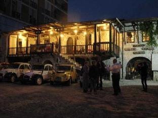 Tradita Gege & Toske Hotel in Montenegro