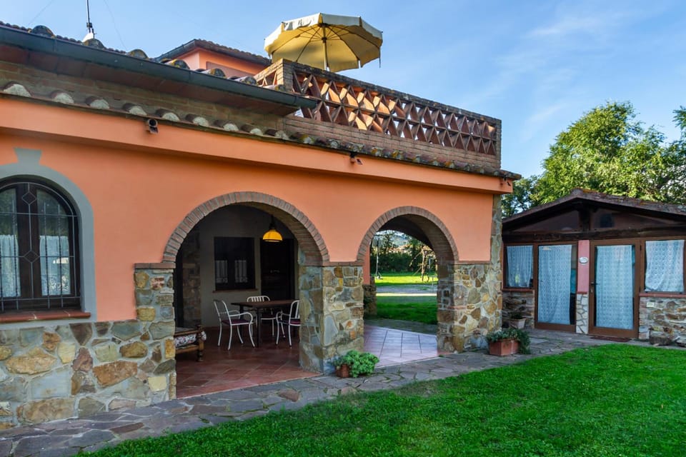 Agriturismo Bio Fattoria Casetta Hotel in Tuscany
