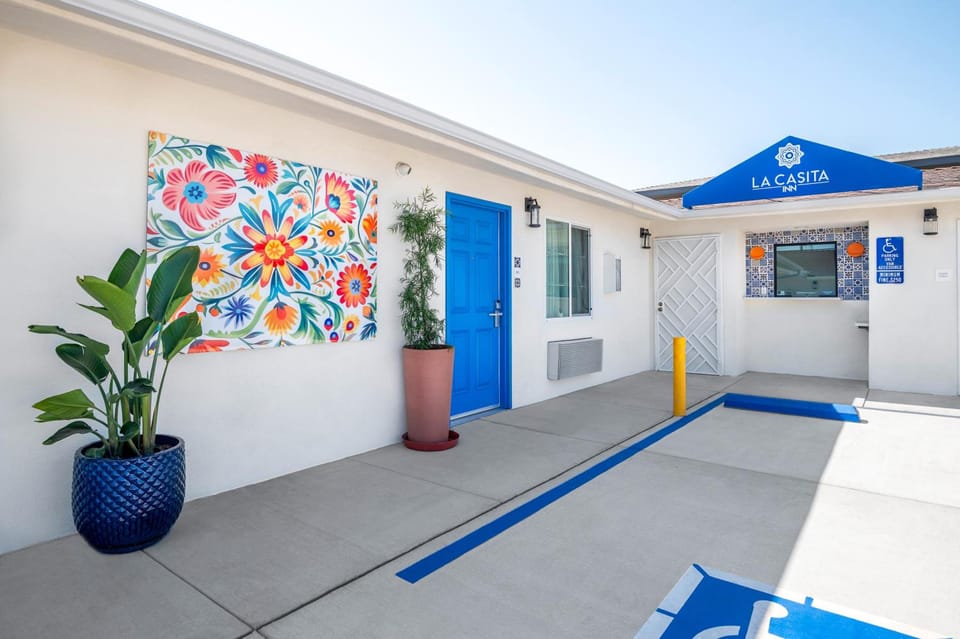 La Casita Inn Inn in Wilmington