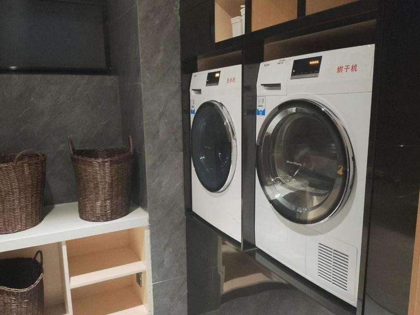 Yiju Hotel (Hangzhou Xiasha Business University Yunshui Subway Station) Hotel in Hangzhou