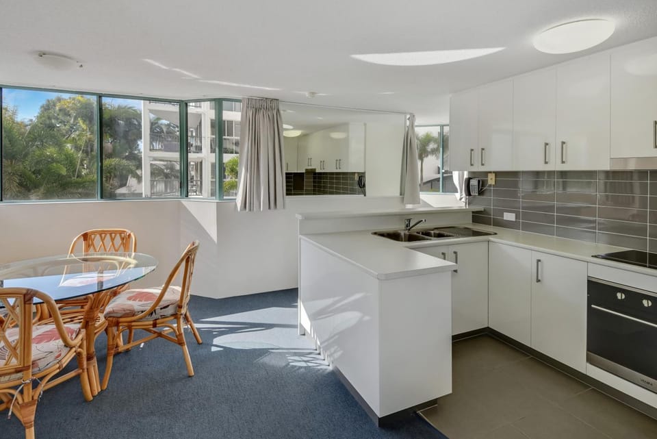 Excellsior Apartments Apartment hotel in Sunshine Coast