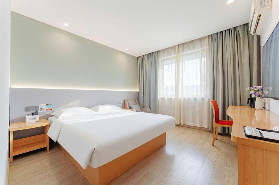 Huaji Hotel (Hangzhou Longhu Zijing Tianjie Sandun Subway Station) Hotel in Hangzhou