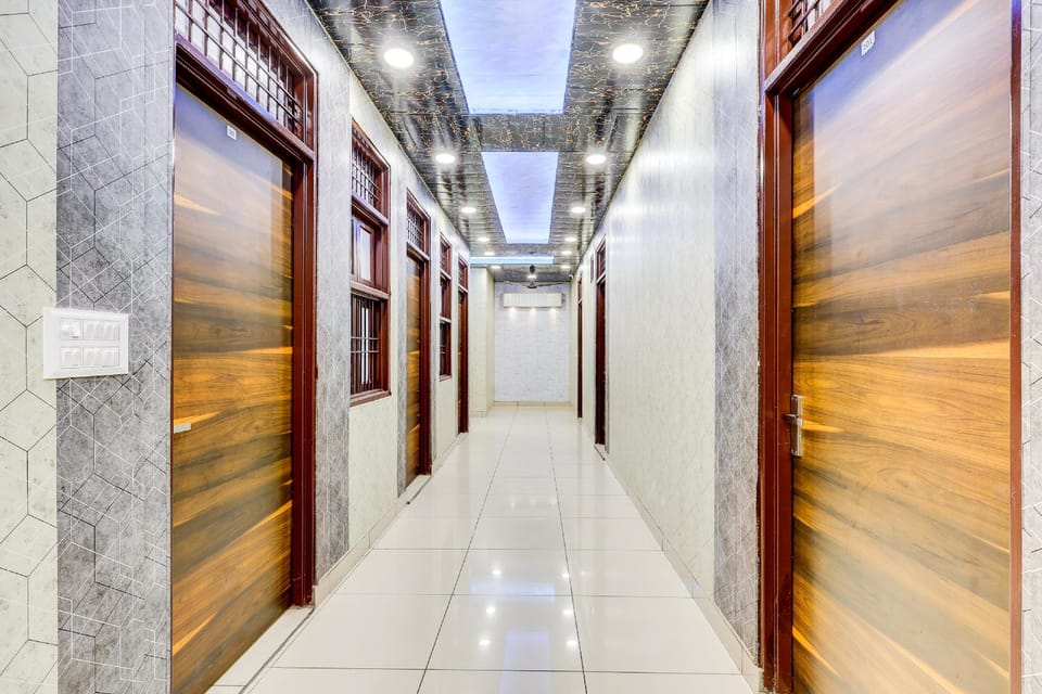 Hotel O Nangloi Residency Hotel in Delhi