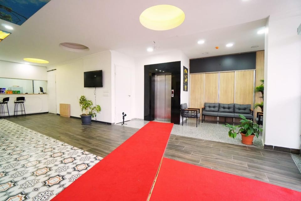 Shared lounge/TV area