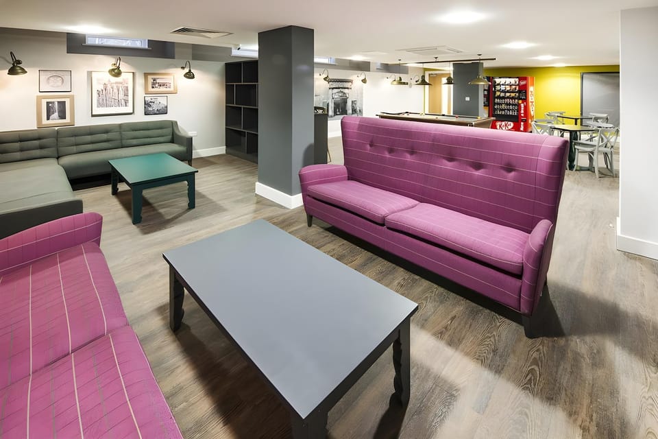 Destiny Student - Holyrood Hotel in Edinburgh