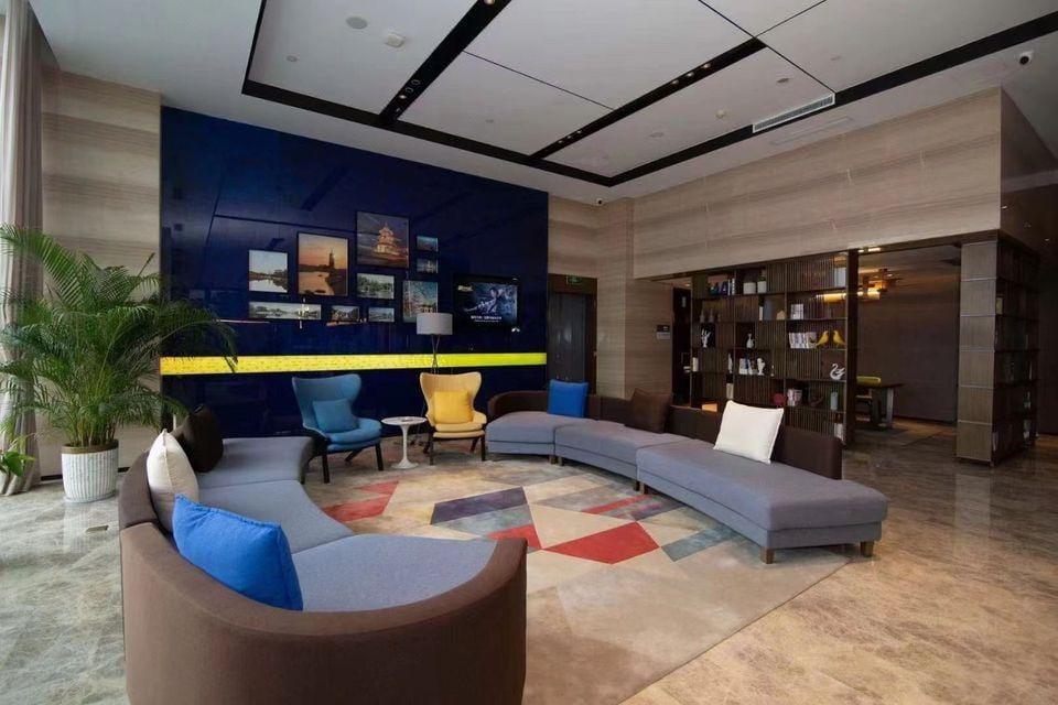 Mehood Lestie, Yangzhou Slender Lake Hotel in Jiangsu