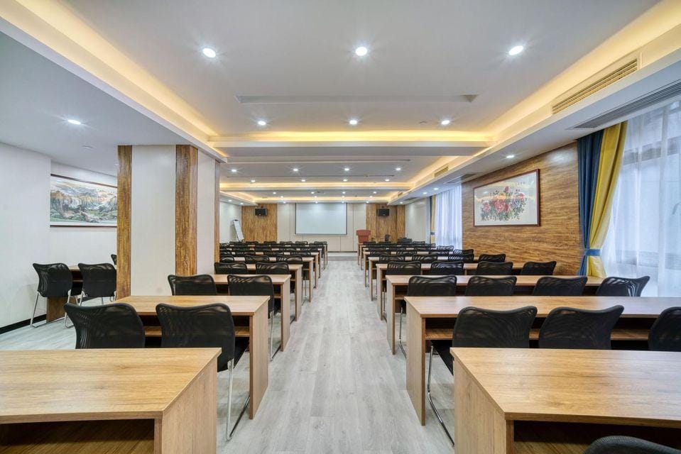 Yijin Hotel (Hangzhou Future Science and Technology City Smart Town Store) Hotel in Hangzhou